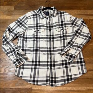 AMERICAN EAGLE flannel button down shirt